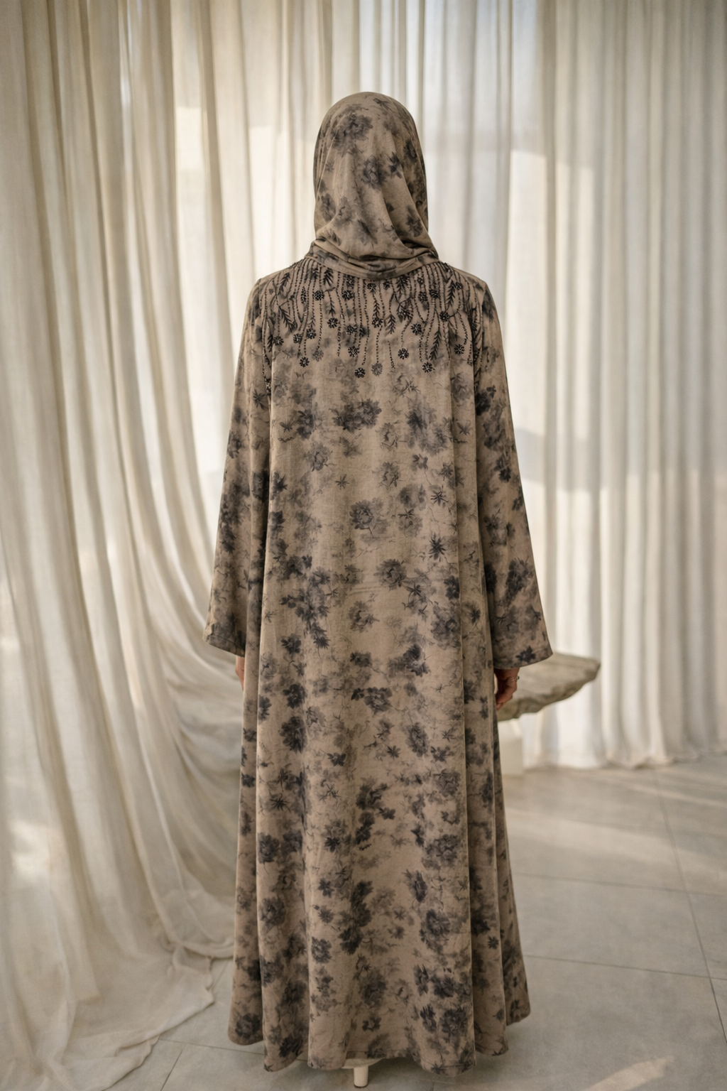 Desert Muse - Abaya