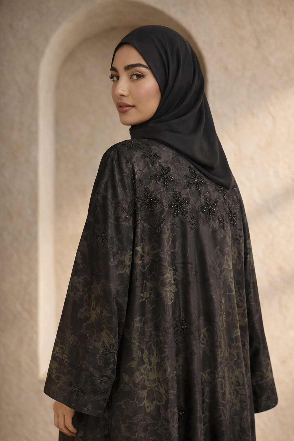 Noir Bloom - Abaya